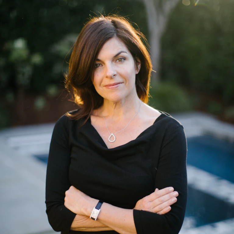 Sarah-Lucas-Headshot-Color-SQ