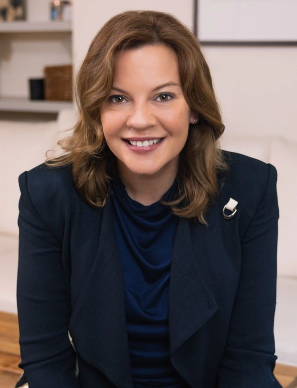 1d2zsgKs-jd6hDzZbndWIqDHzSo7ncroU